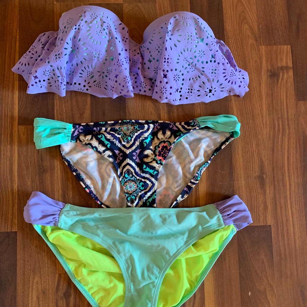 Arizona swim top padded and bottom set size large